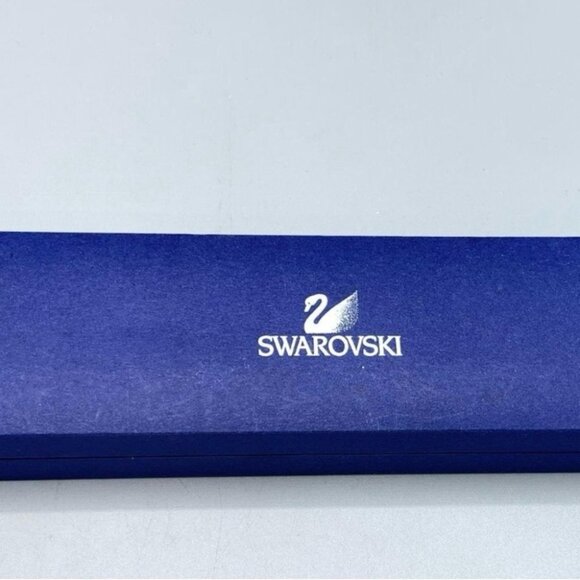 Swarovski Silvertone Toggle Bracelet with Heart Charms, Pink Crystal & Key, 7.75 - Picture 10 of 10